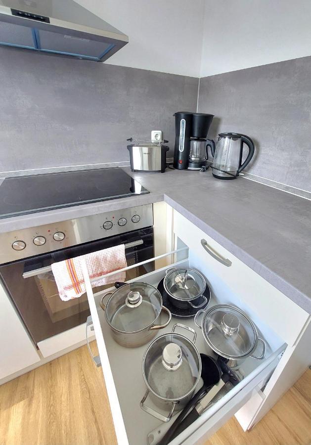 Moderne Wohnung Mit Vollausstattung In Ruhiger Lage, W-Lan Grossrohrsdorf Dış mekan fotoğraf