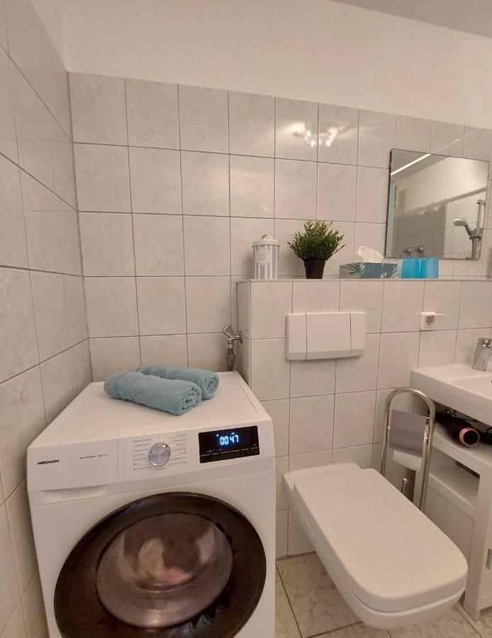 Moderne Wohnung Mit Vollausstattung In Ruhiger Lage, W-Lan Grossrohrsdorf Dış mekan fotoğraf