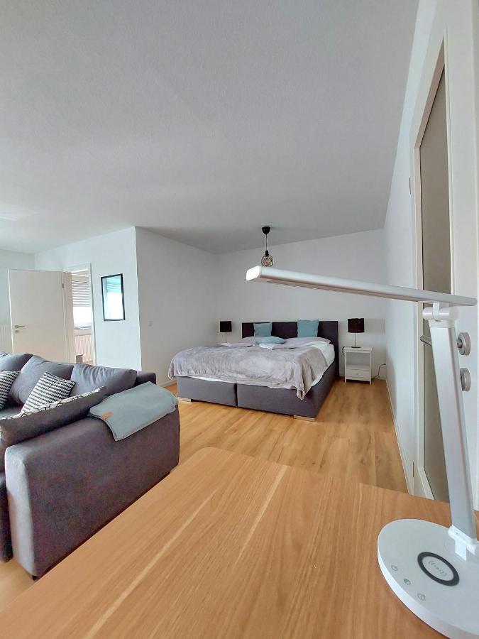 Moderne Wohnung Mit Vollausstattung In Ruhiger Lage, W-Lan Grossrohrsdorf Dış mekan fotoğraf